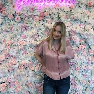 Rvca Pink & white top